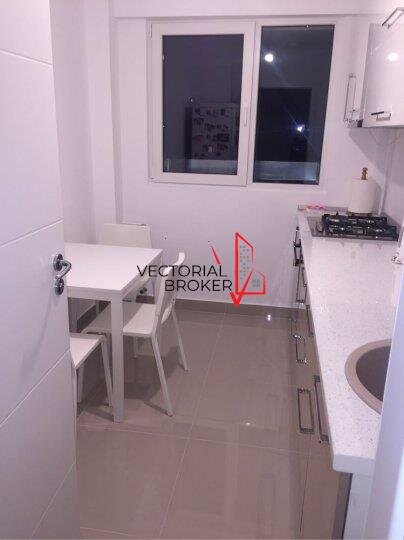 Basarabia, Costin Georgian, 2 camere semidecomandate, 54 mp, renovat, mobilat,